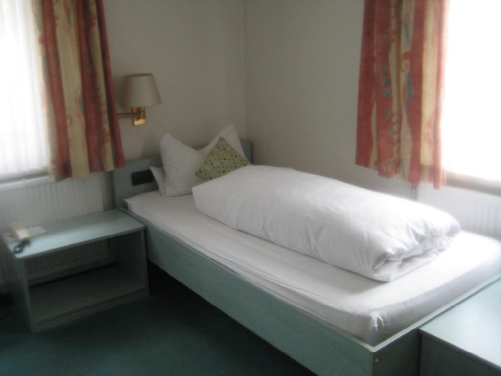 Hotel Deutsches Haus Bad Brueckenau Room photo