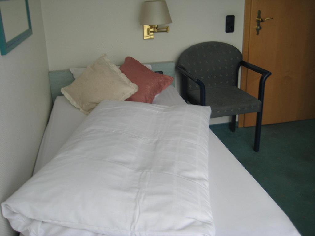 Hotel Deutsches Haus Bad Brueckenau Room photo